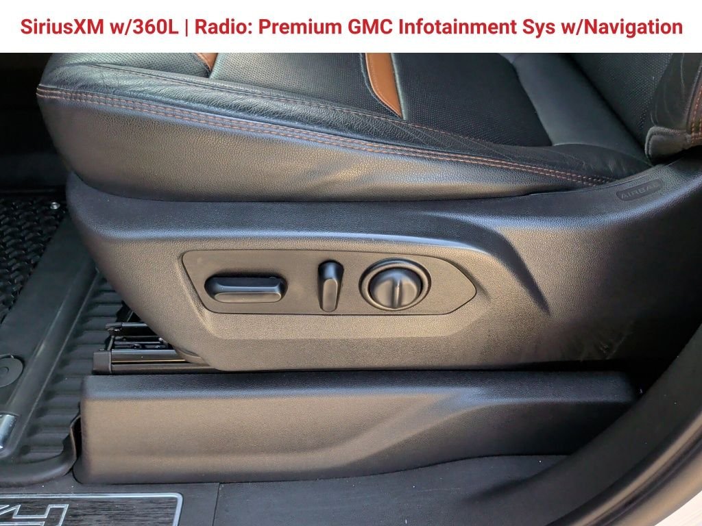 Used 2021 White GMC AT4 image 15