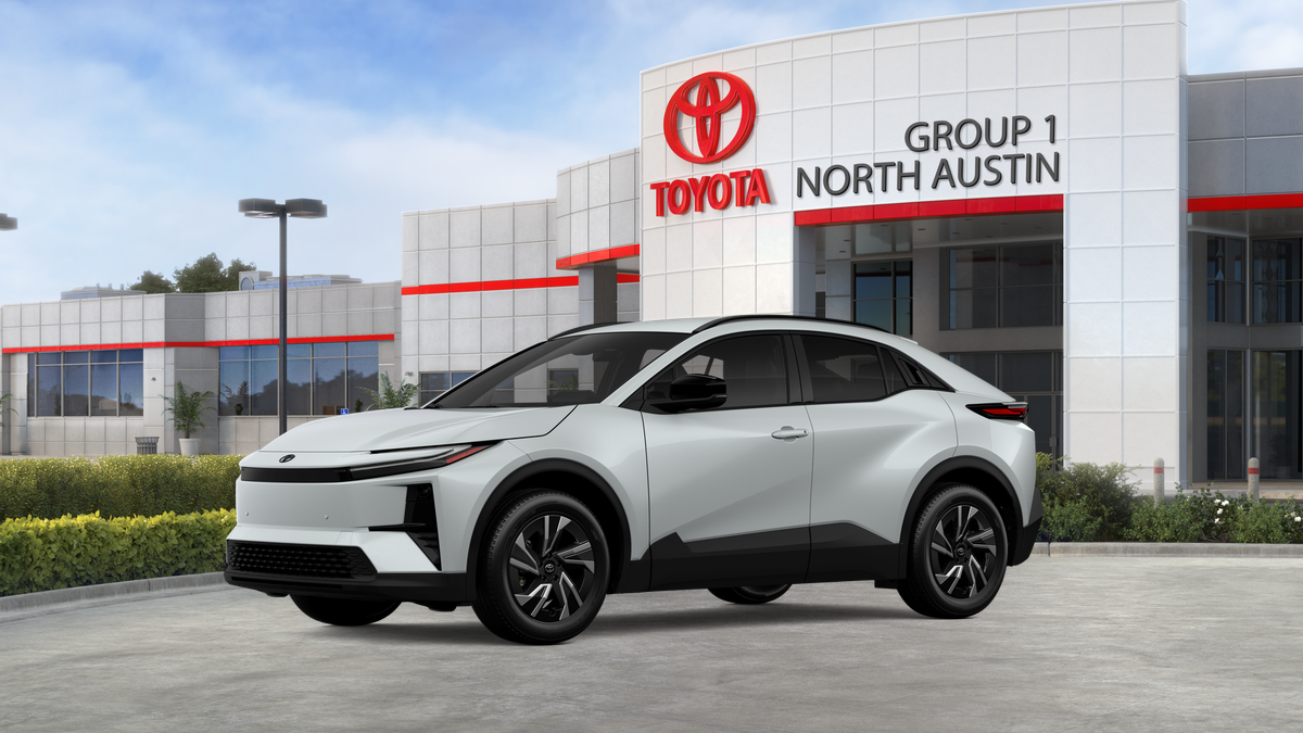 New 2026 Wind Chill Pearl Toyota SE image 2