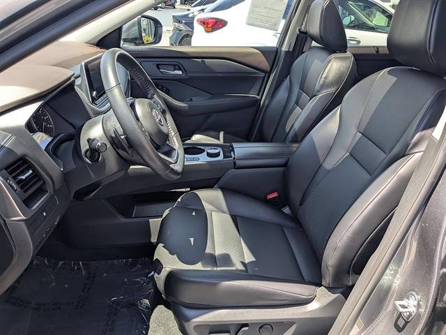 Used 2023 Gun Metallic Nissan SV image 11