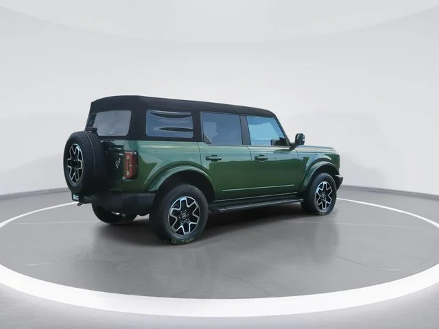 Used 2023 Green Ford Outer Banks image 8