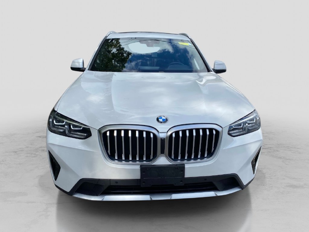 Used 2024 White BMW xDrive30i image 13
