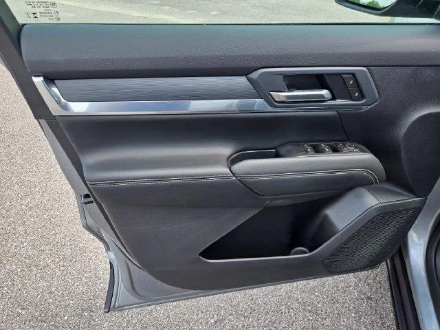 New 2026 Sterling Metallic GMC Elevation image 10