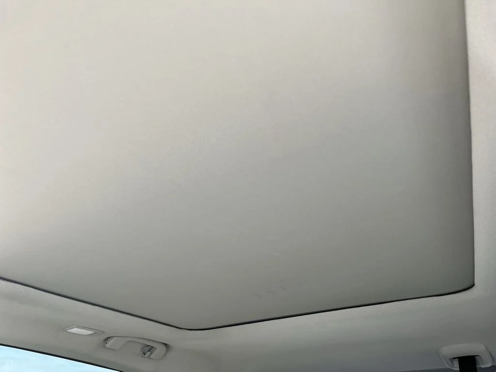 Used 2023 Red Nissan Platinum image 22