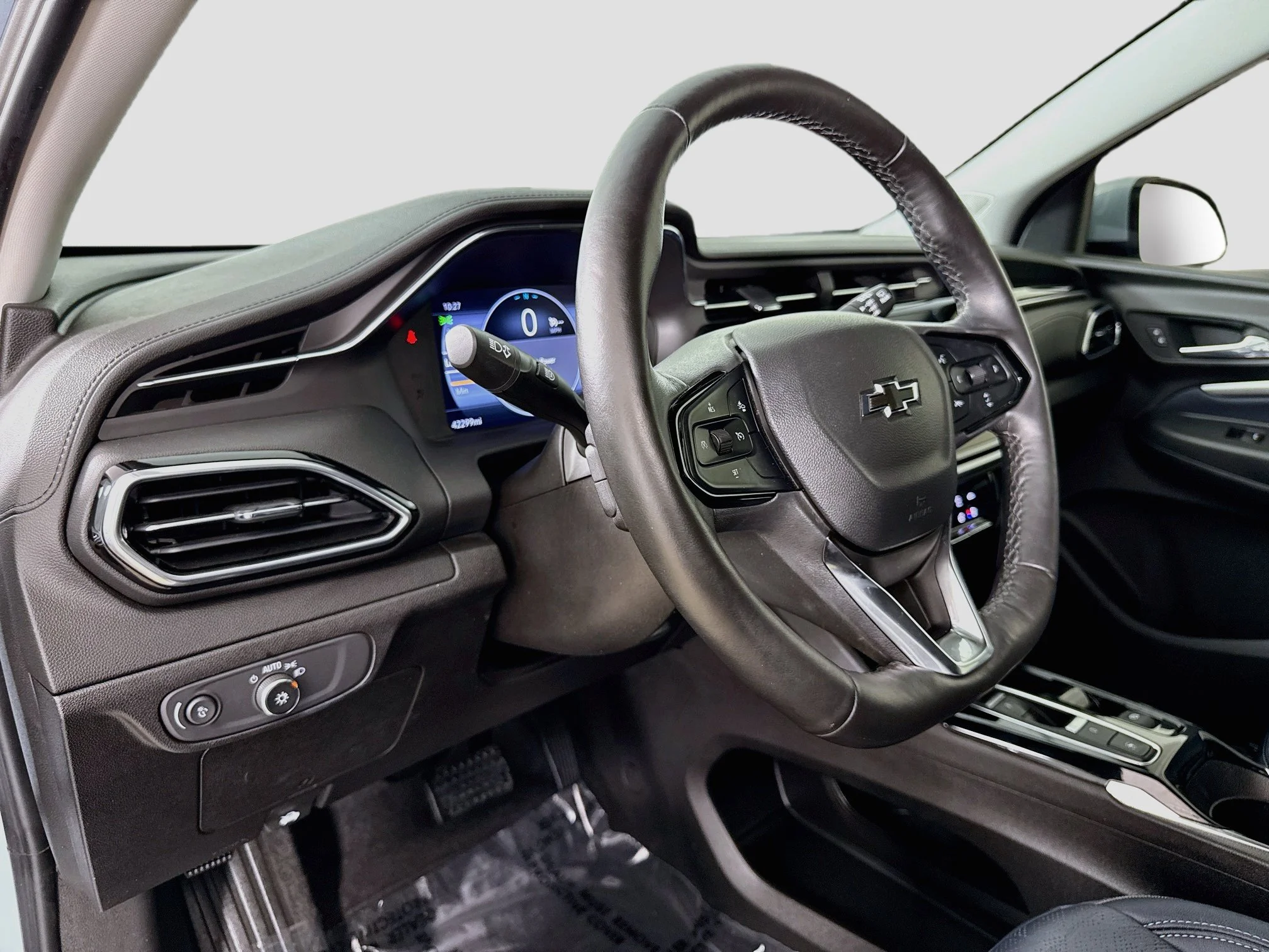 Used 2023 ICE BLUE METALLIC Chevrolet LT image 11