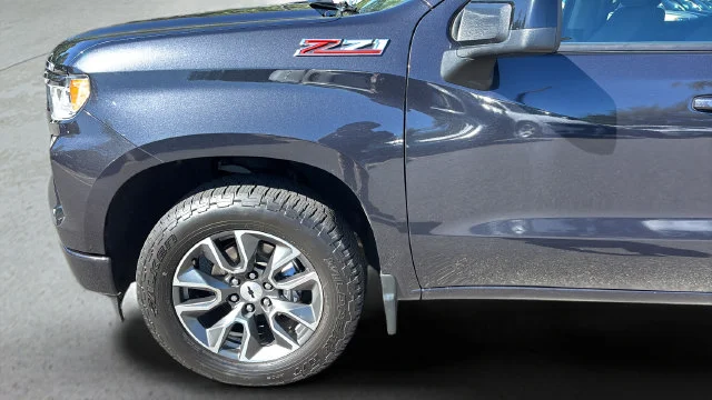 Used 2022 Gray Chevrolet RST image 39