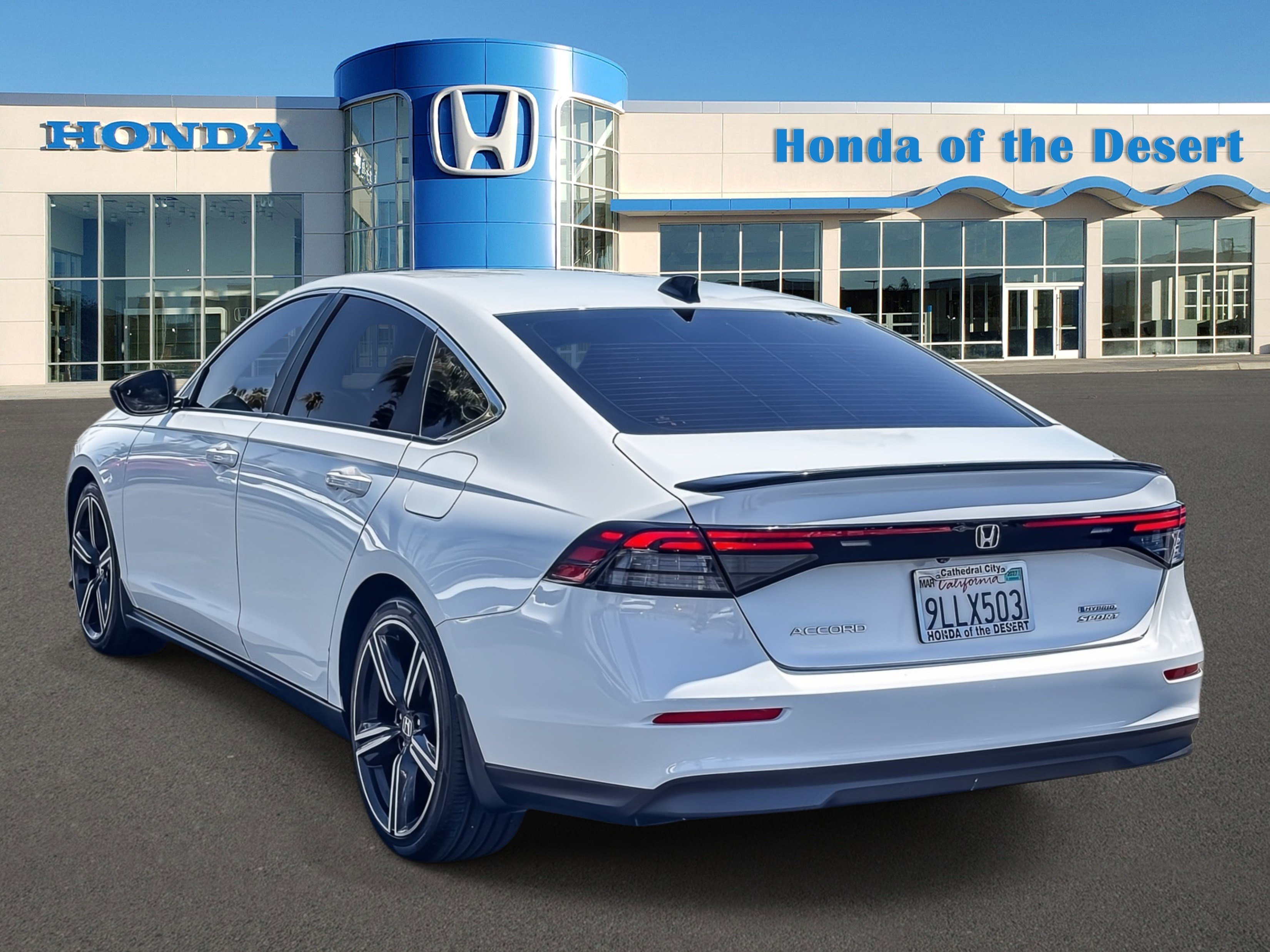 Used 2024  Honda Sport image 4