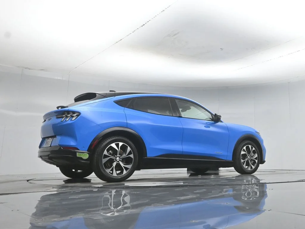 Used 2023 Blue Ford Premium image 47