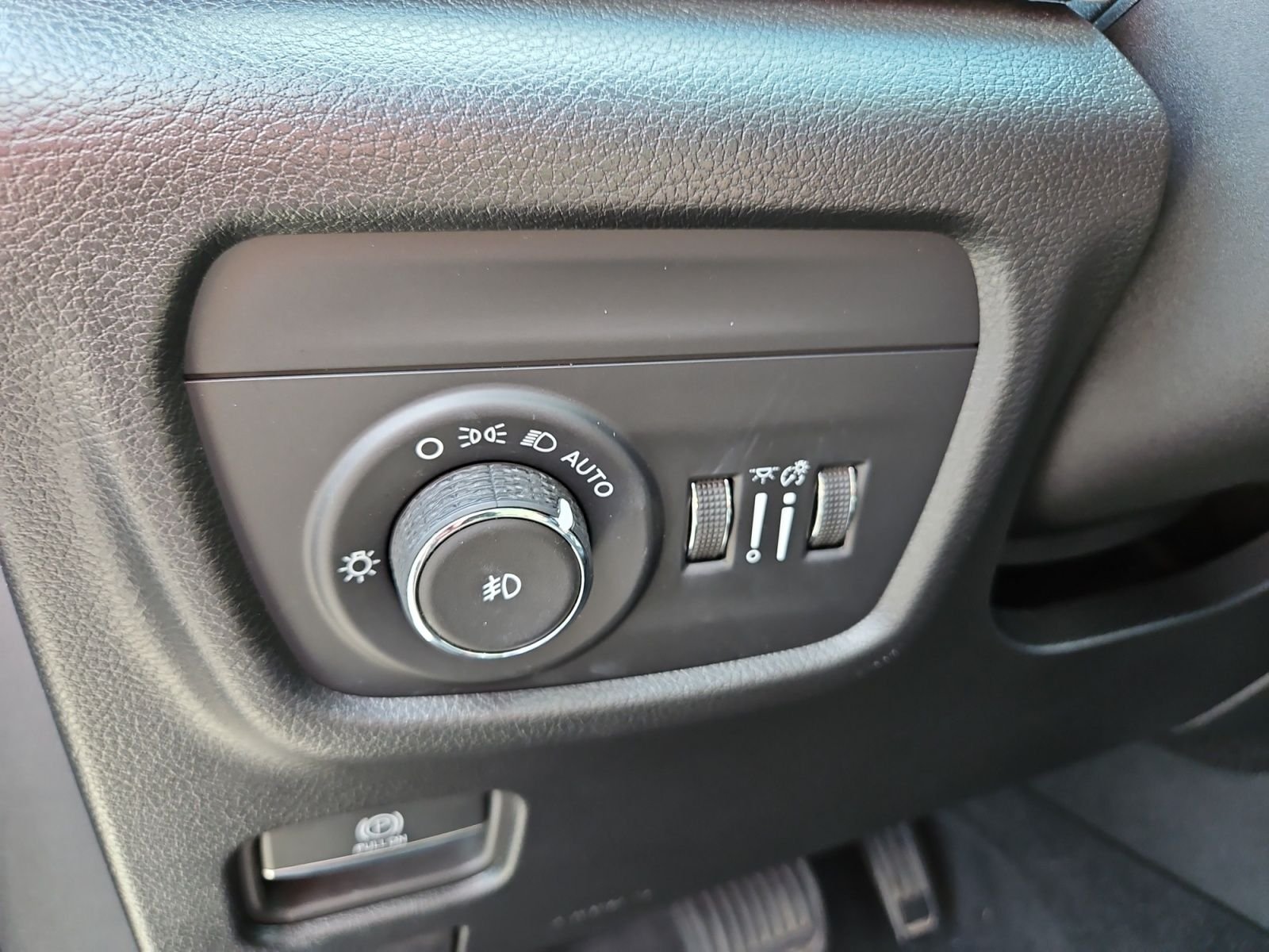 Used 2024 Gray Jeep Limited image 26