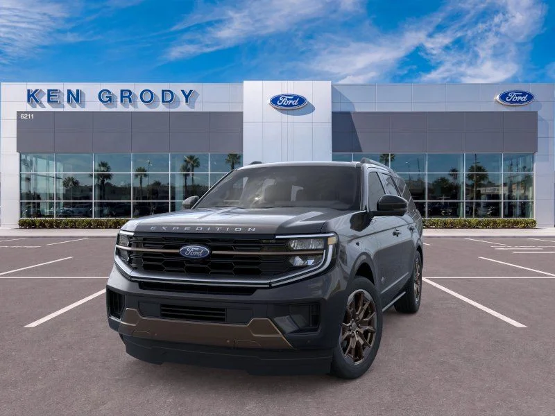 New 2026 Agate Black Metallic Ford King Ranch image 3