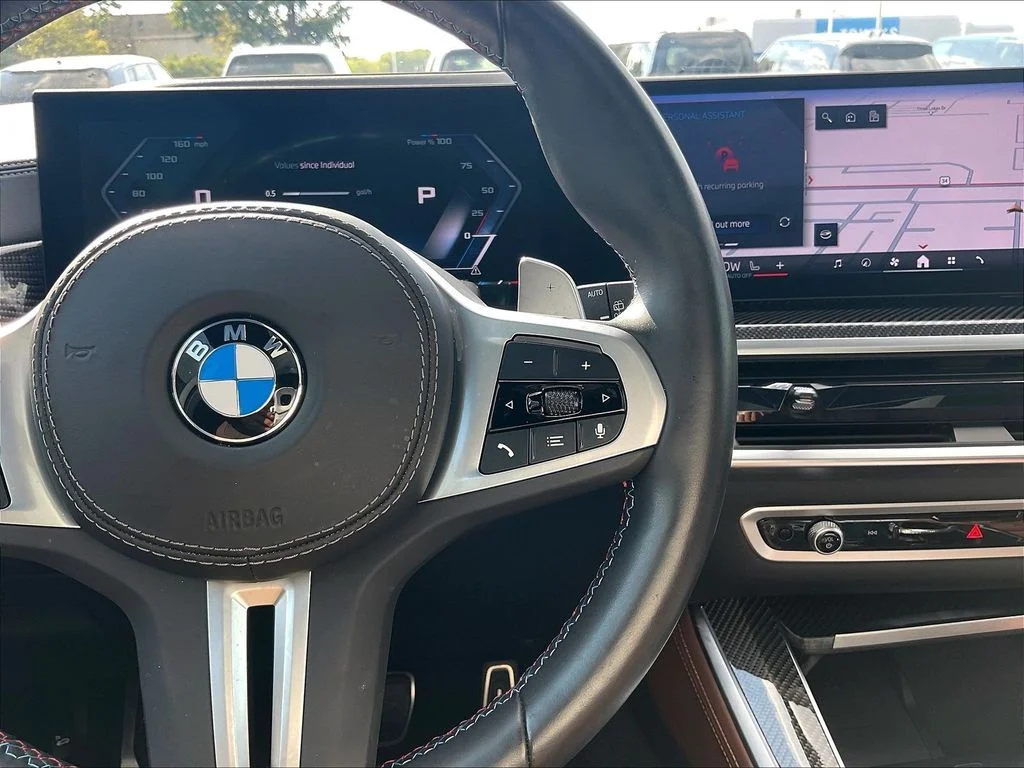 Used 2025 Alpine White BMW M60i image 12