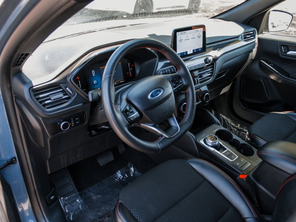 Used 2025 Vapor Blue Metallic Ford ST Line image 8