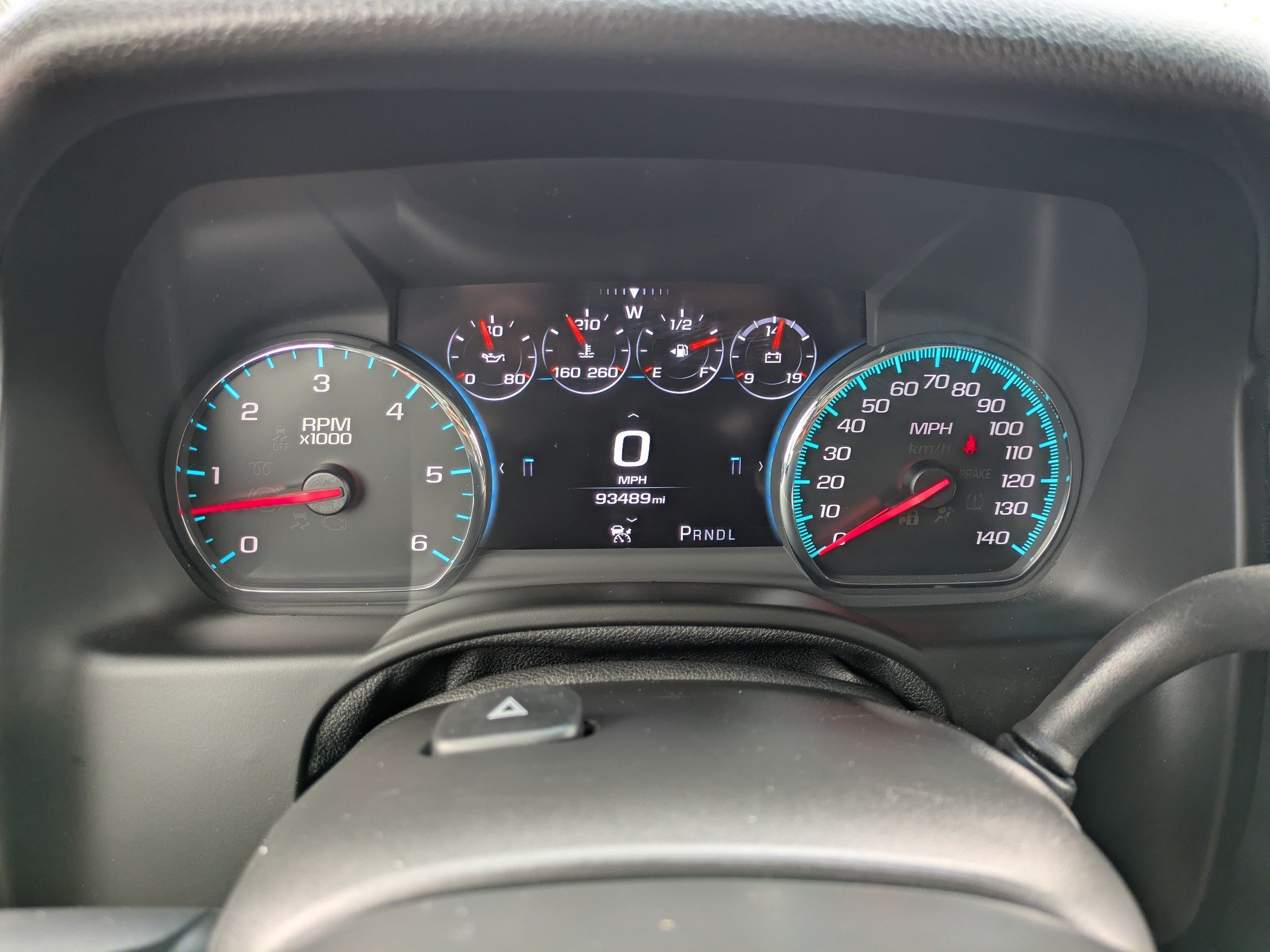 Used 2018 White Frost Tricoat GMC Denali image 29