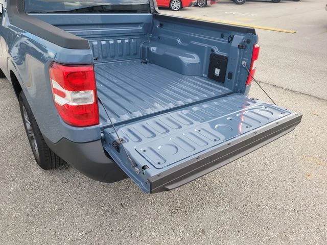 New 2026 Azure Gray Metallic Ford XLT image 10