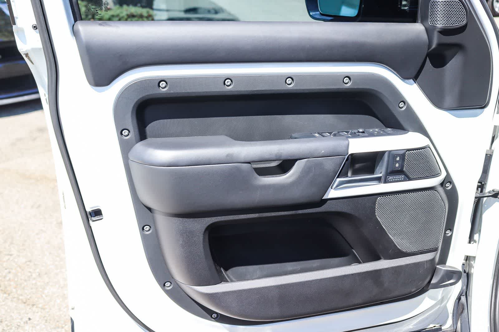 Used 2020 Fuji White Land Rover HSE image 22