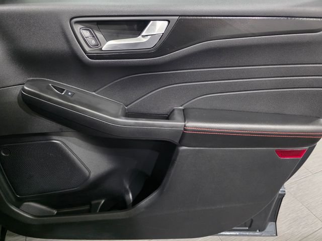Used 2022 Blue Ford SEL image 13
