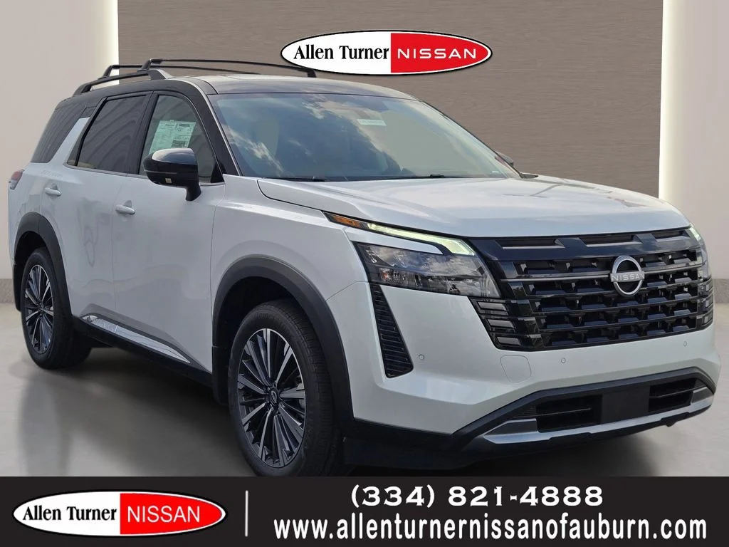 New 2026 Everest White Pearl TriCoat / Super Black Two-tone Nissan Platinum image 1