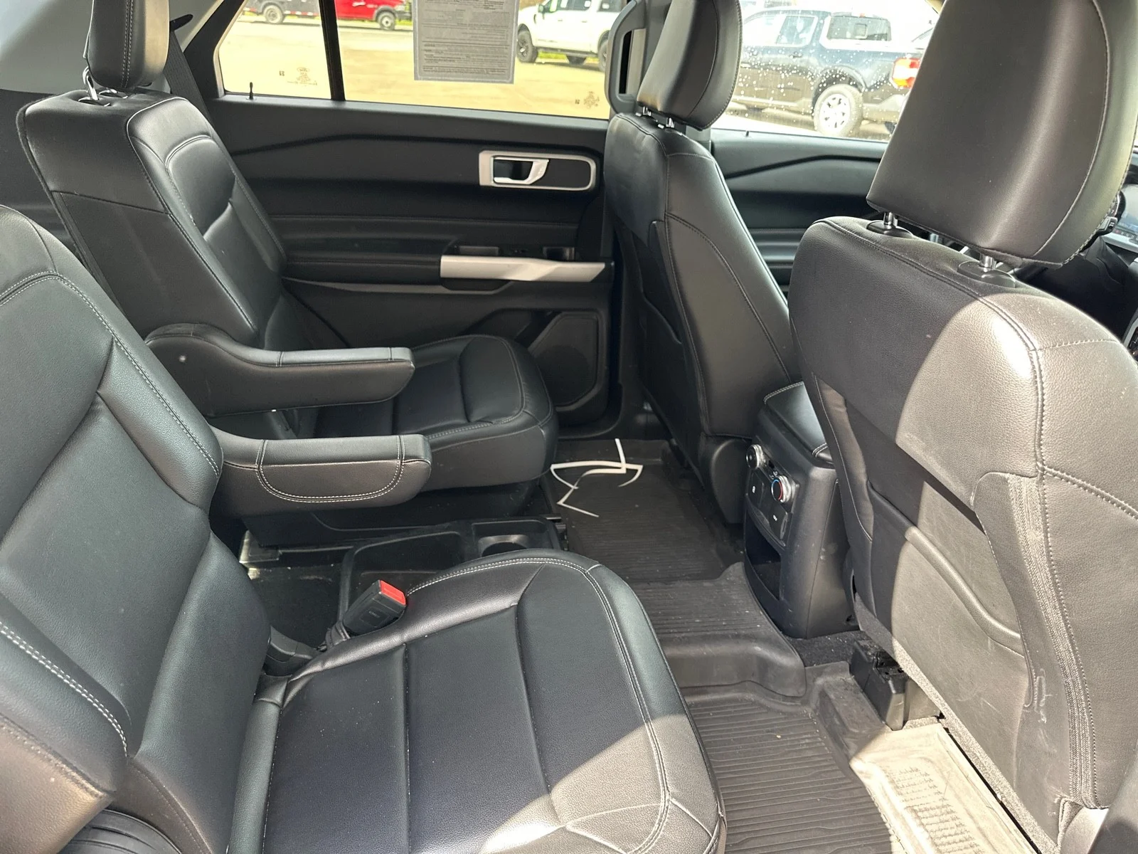 2021 Ford Explorer XLT - Photo 16