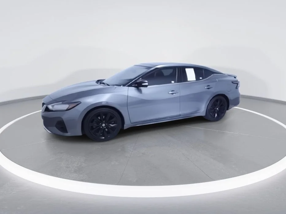 Used 2020 Gray Nissan SR image 4