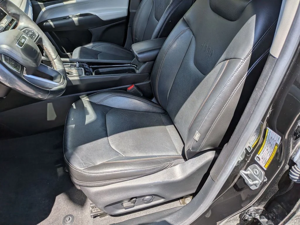 Used 2022 Black Jeep Limited image 20