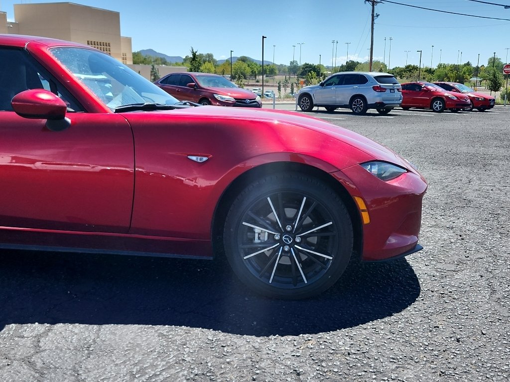Used 2025 Soul Red Crystal Metallic Mazda Grand Touring image 4