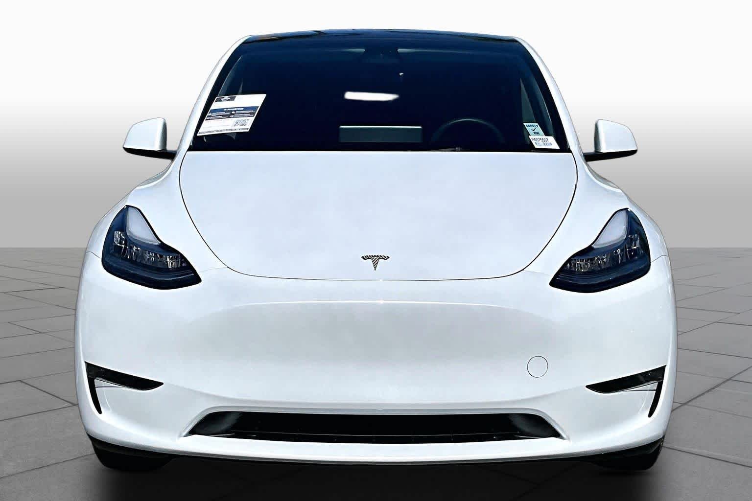 Pre-Owned 2023 Tesla Model Y Long Range