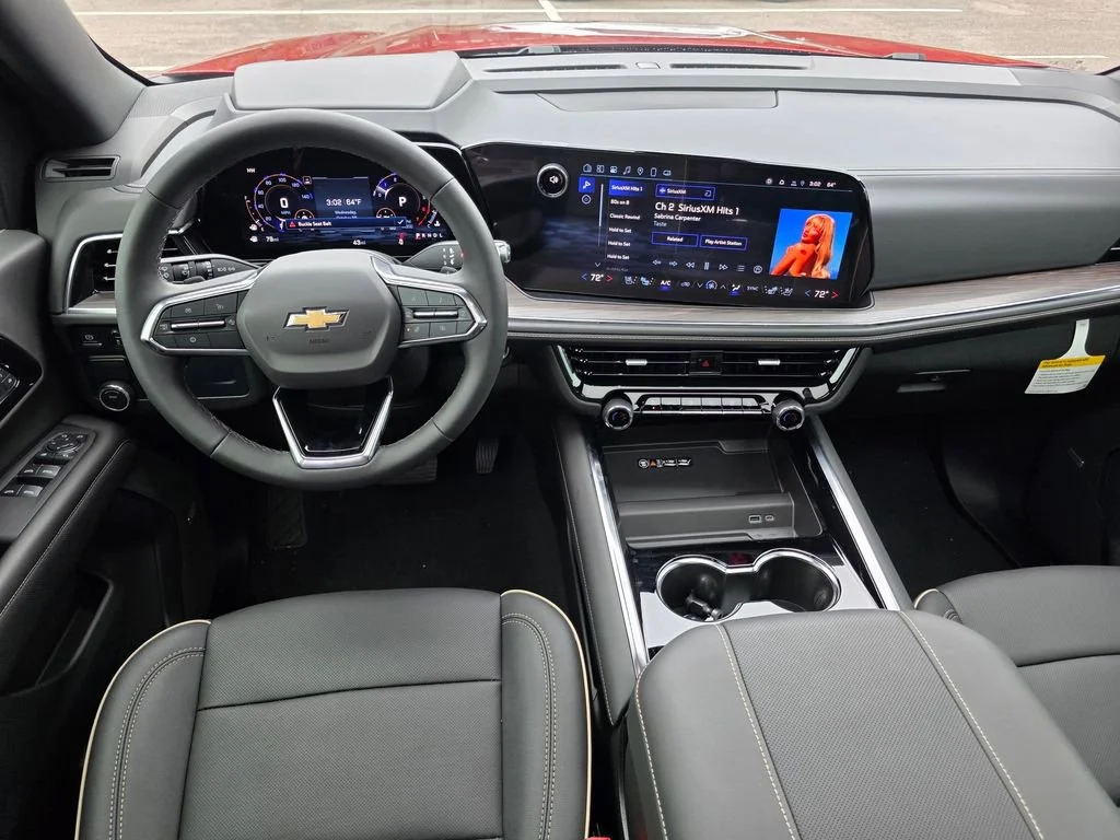 2025 Chevrolet Suburban Premier - Photo 22