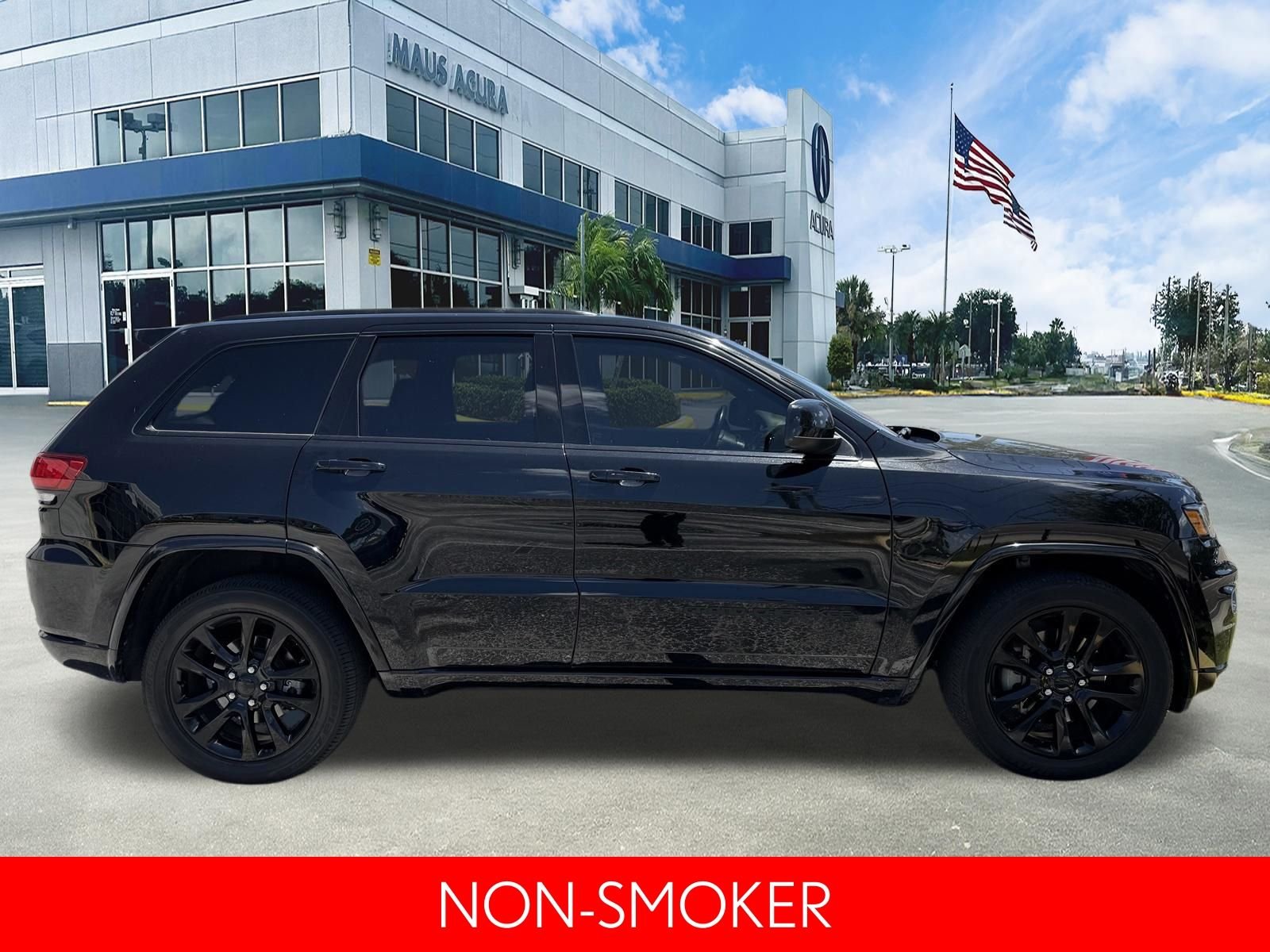 Used 2021 Black Jeep Laredo X image 5
