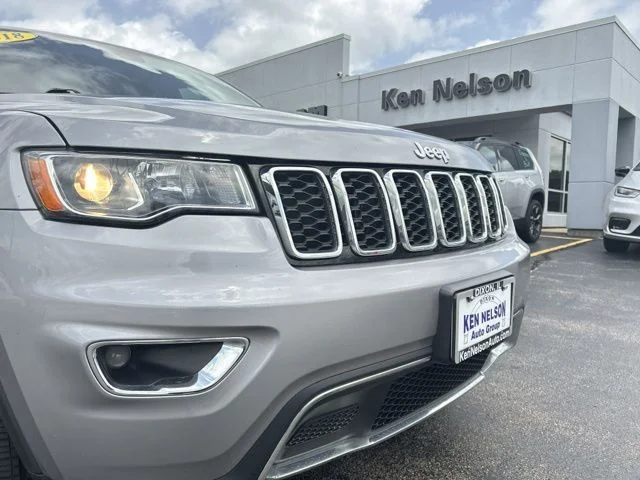 Used 2018 Billet Silver Metallic Jeep Limited image 4