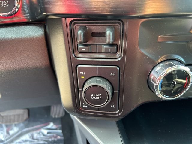 New 2026 Star White Metallic Tri-Coat Ford F-350® Lariat® image 25