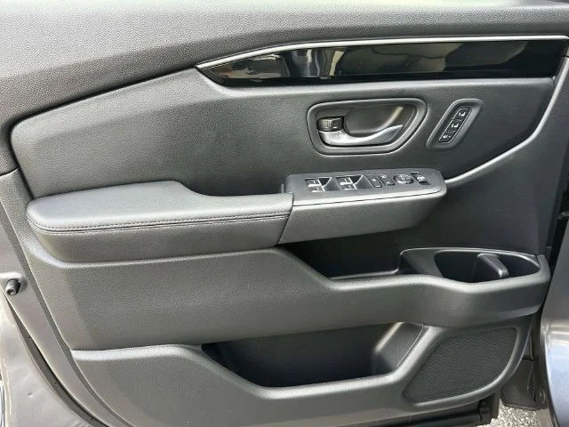 2025 Honda Pilot Touring - Photo 17