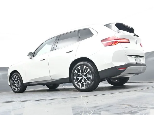 Used 2025 White BMW 30 xDrive image 32
