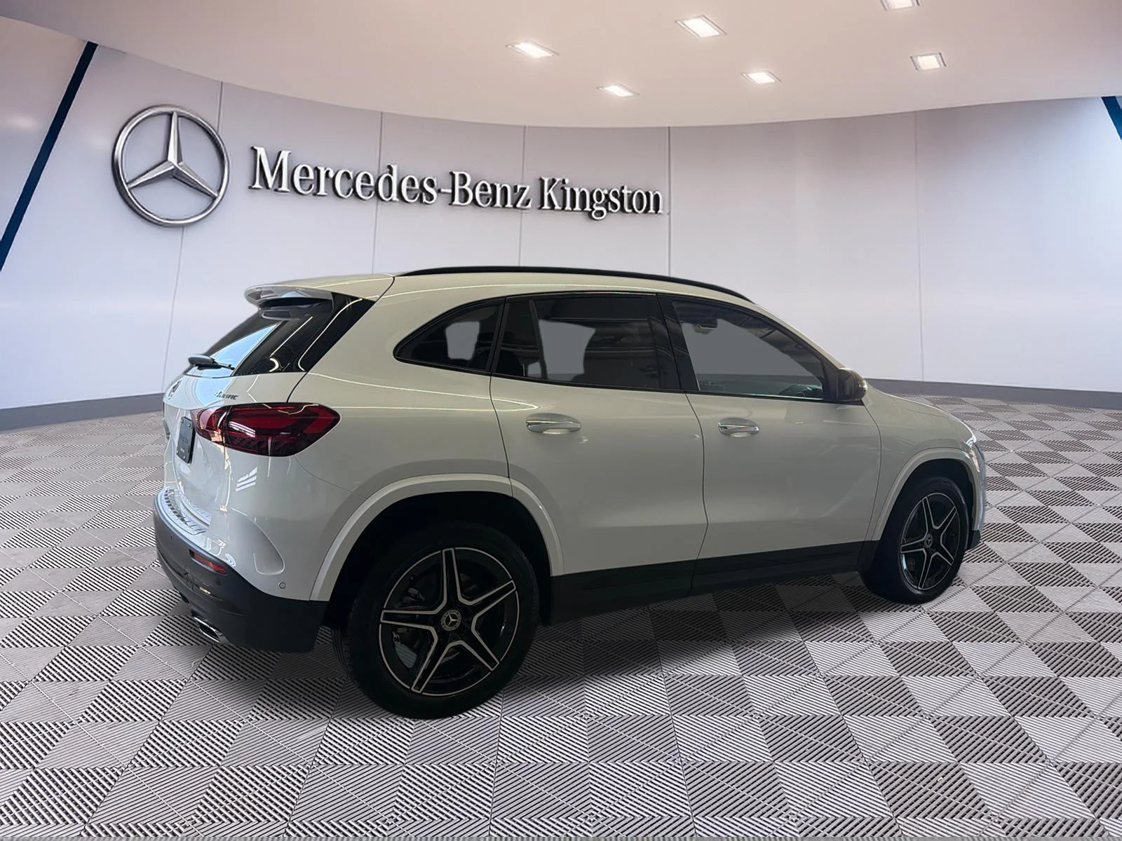 Used 2026 White Mercedes-Benz GLA 250 4MATIC SUV image 5