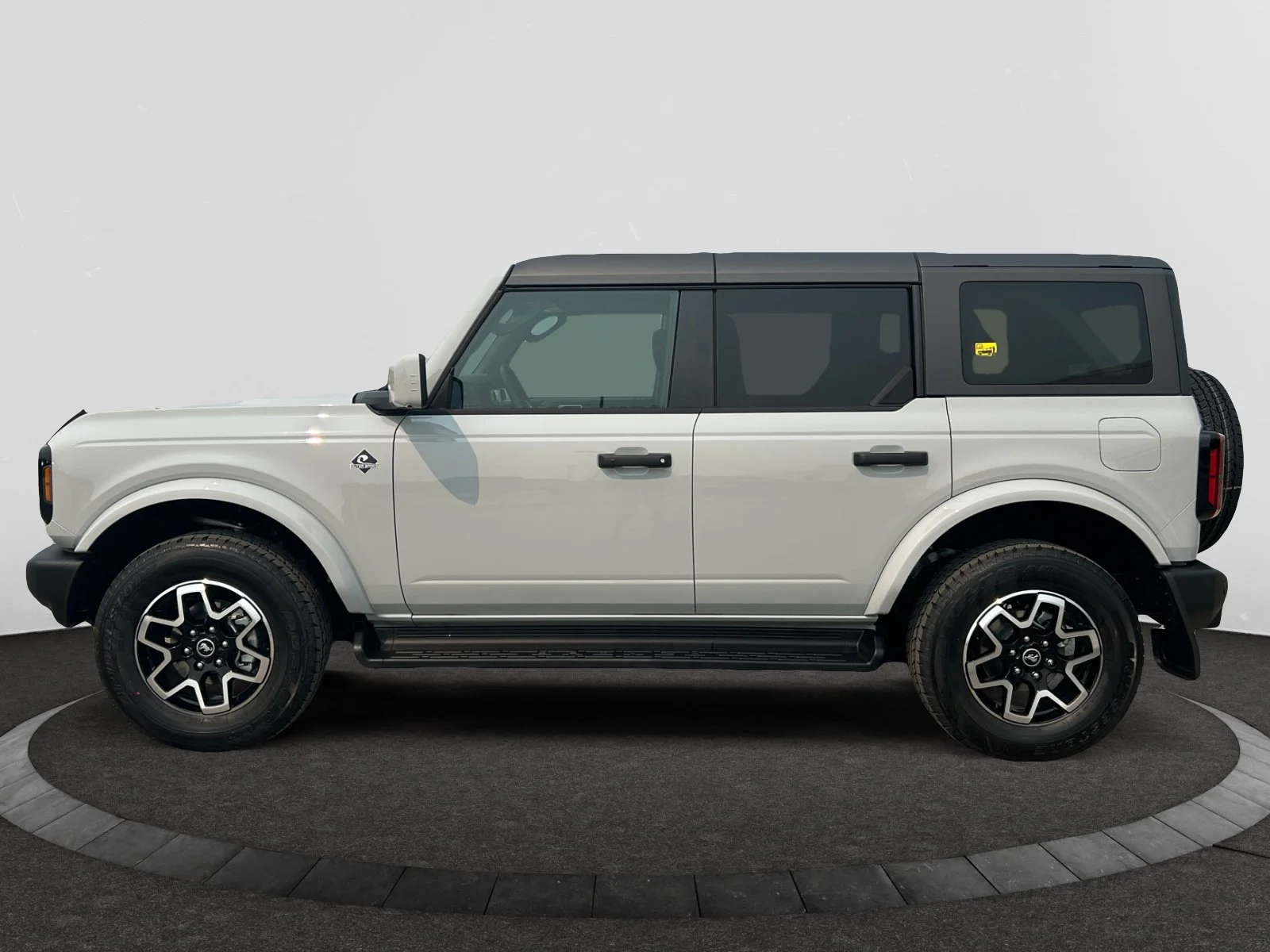 New 2026 Avalanche Grey Ford Outer Banks image 2
