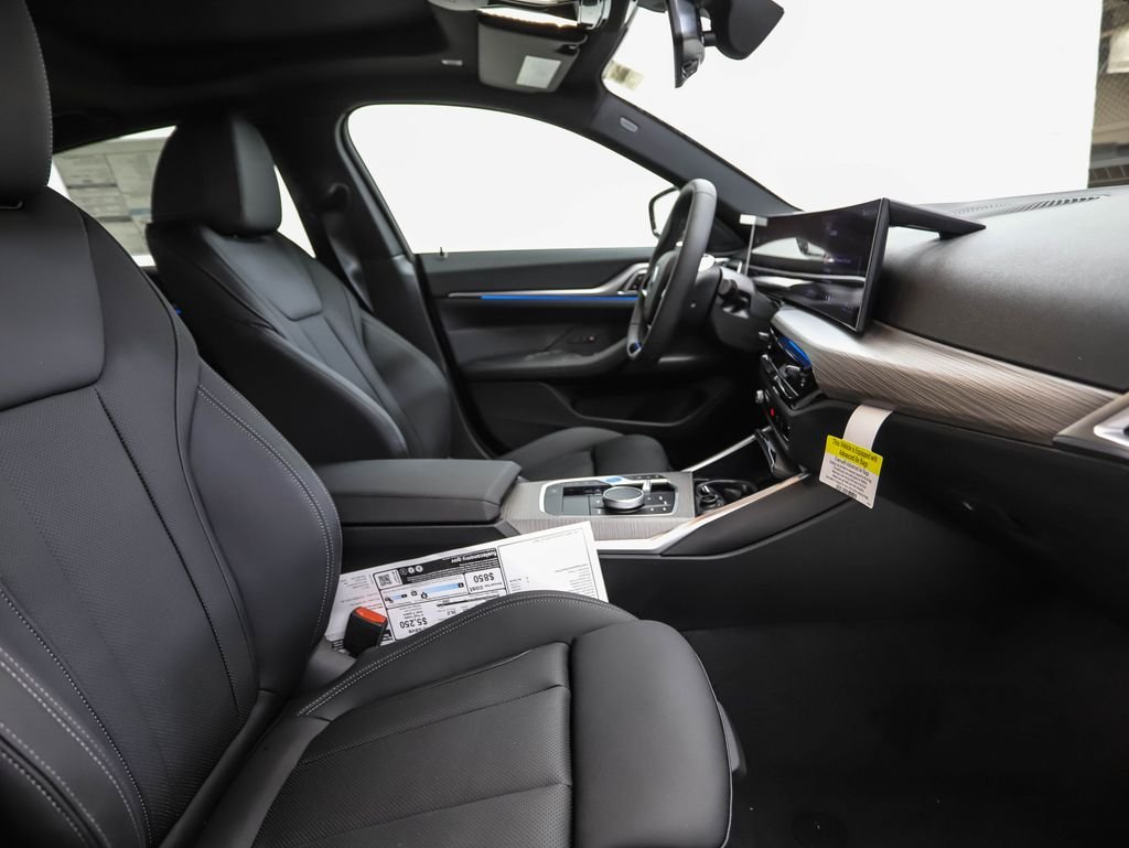2025 BMW i4 40 - Photo 29