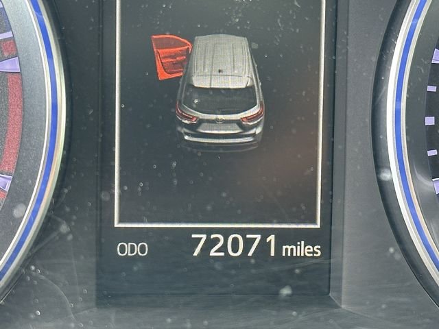 Used 2018 Red Toyota XLE image 6
