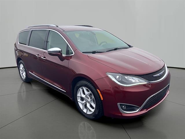 2020 Chrysler Pacifica Limited, photo 8 of 12