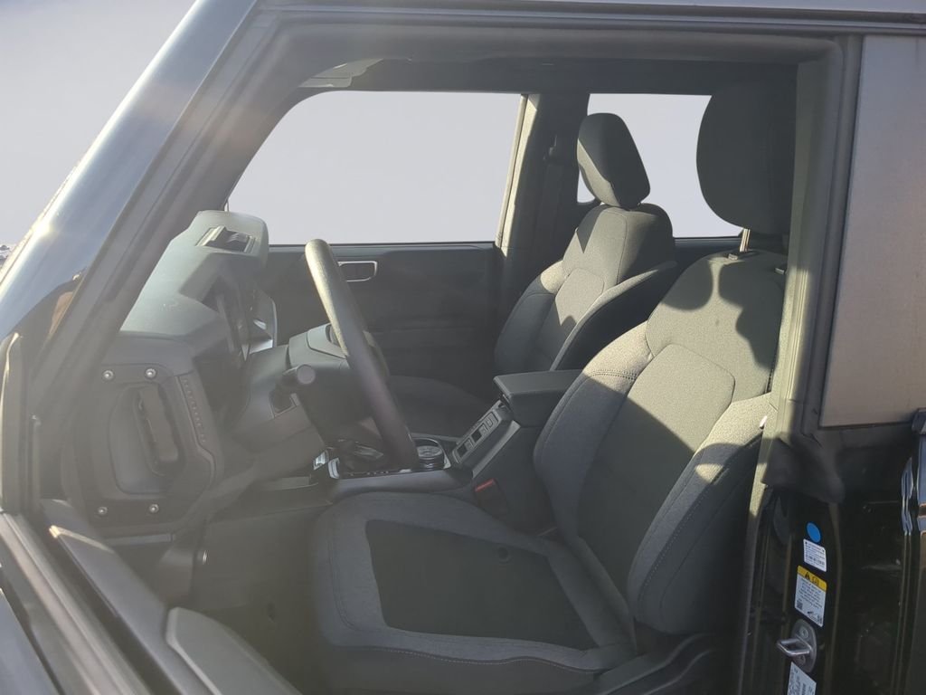 2025 Ford Bronco 4-Door Base - Photo 12