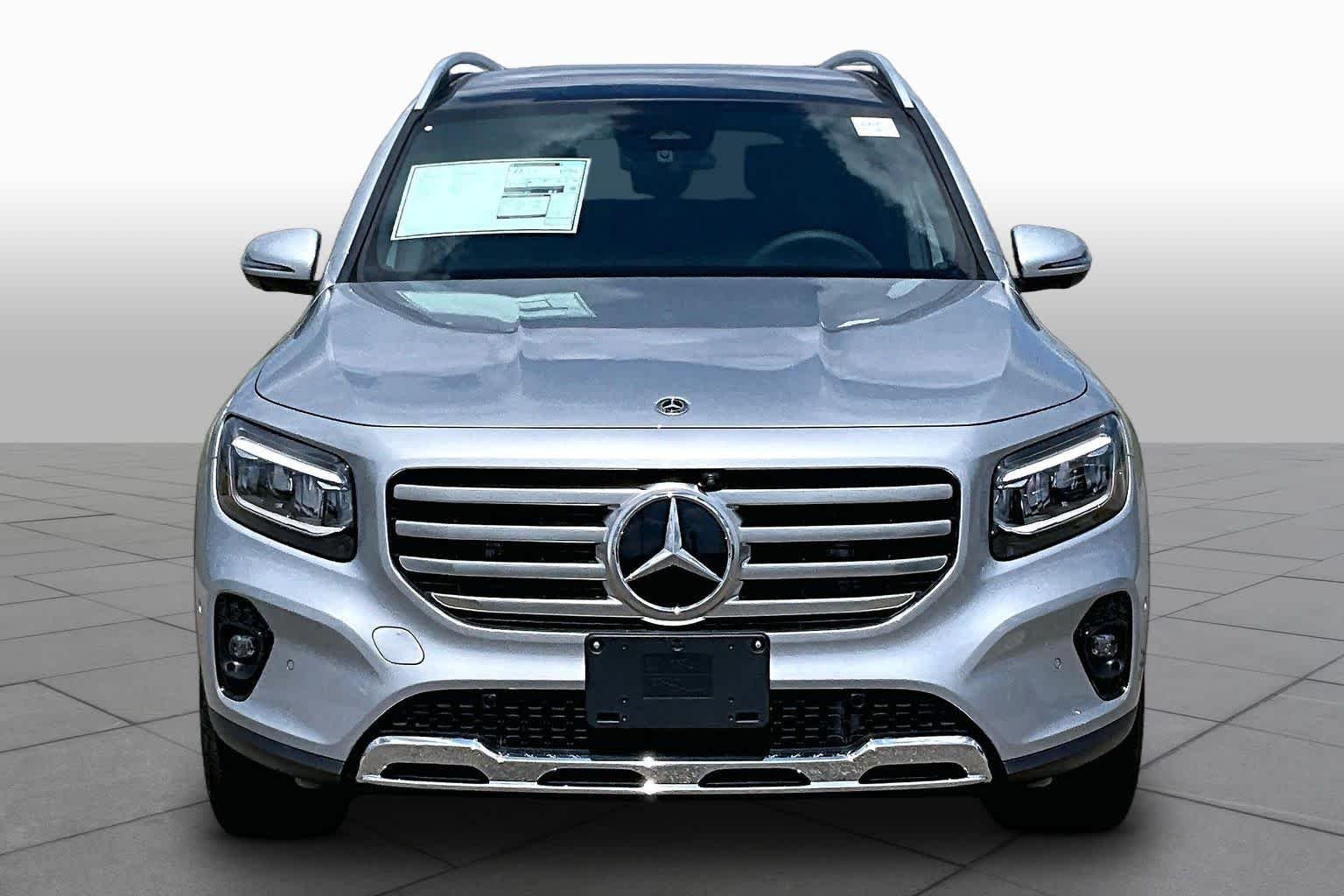 New 2026 Cirrus Silver Metallic Mercedes-Benz GLB 250 image 3