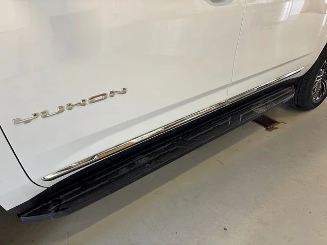 New 2026 White GMC Elevation image 19