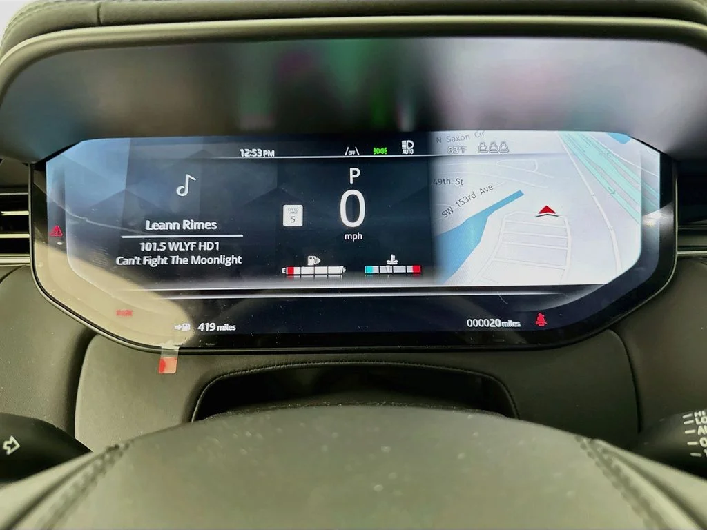 New 2026 Borasco Grey Land Rover Dynamic SE image 12