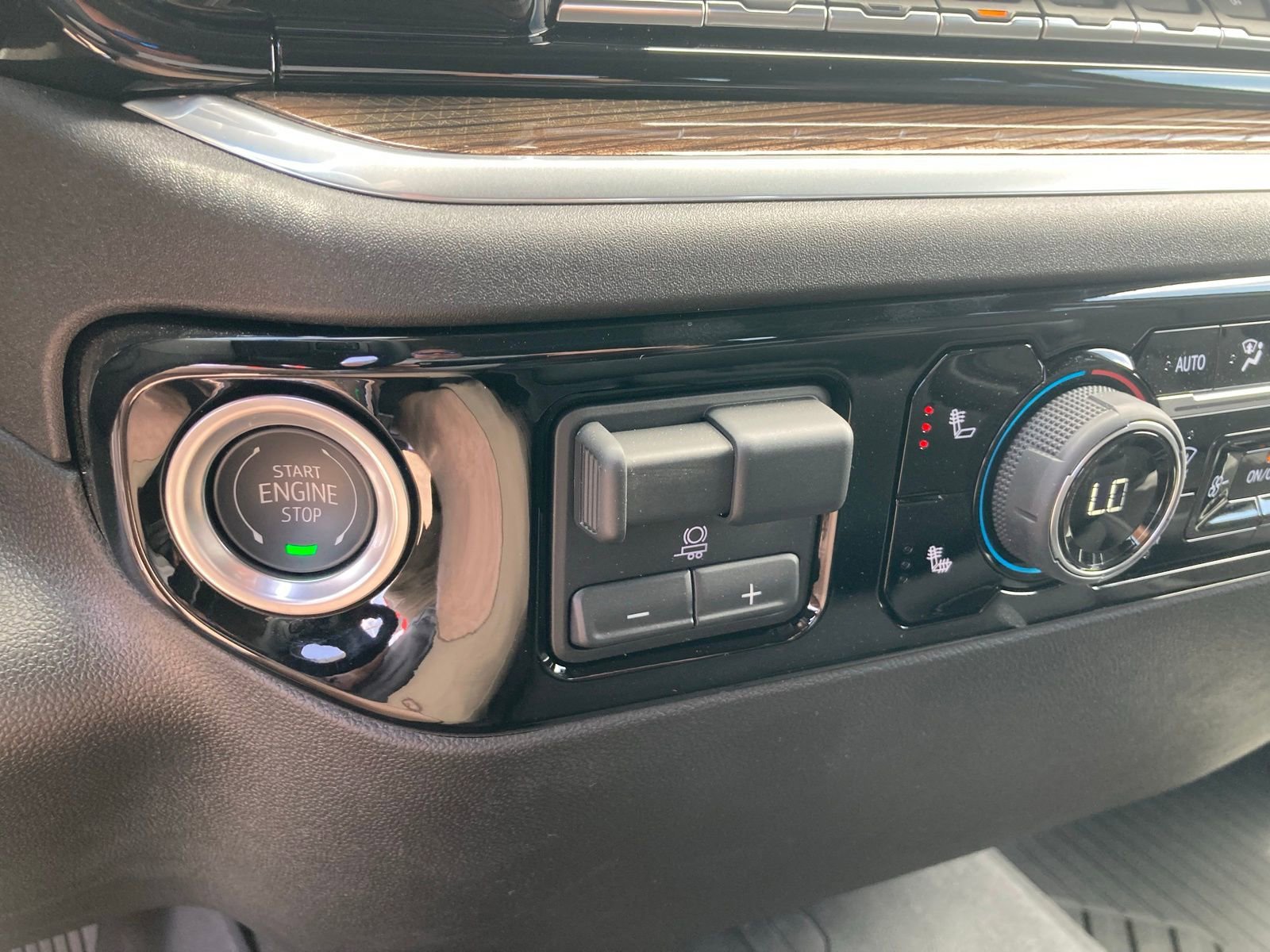 2025 Chevrolet Silverado 1500 LT - Photo 28