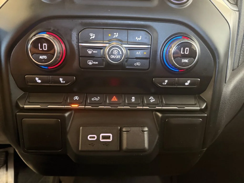Used 2020 NORTHSKY BLUE METALLIC Chevrolet RST image 23