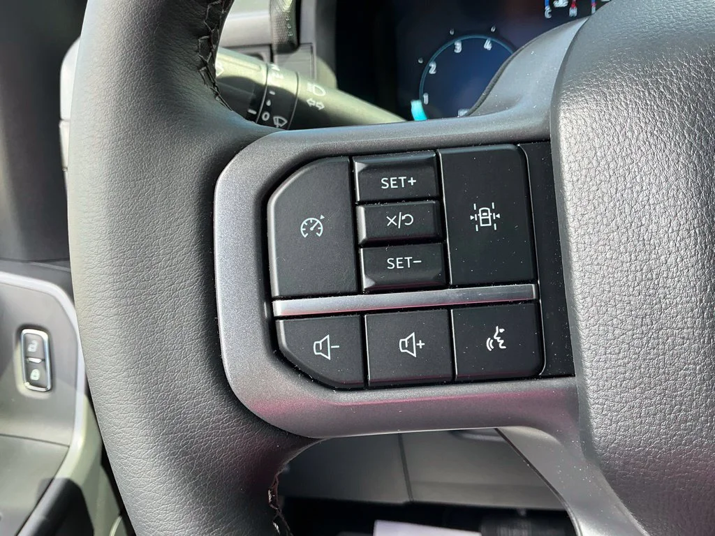 Used 2026 Gray Ford XLT image 34