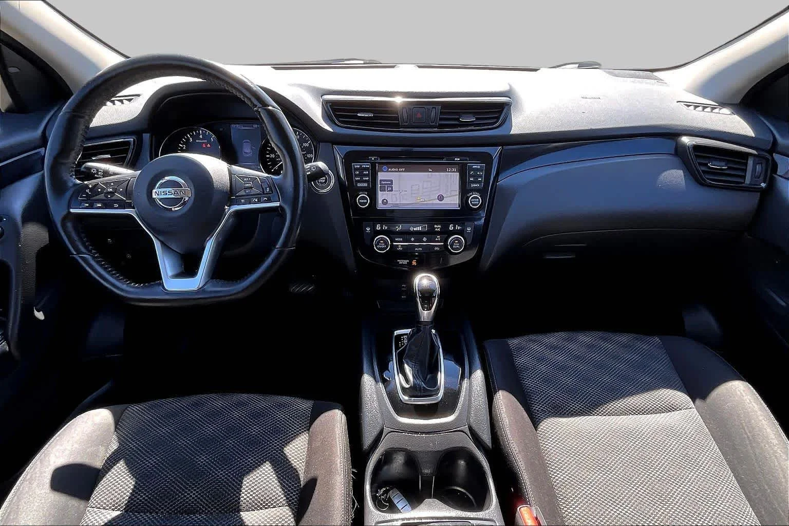 Used 2018 Gun Metallic Nissan SV image 15