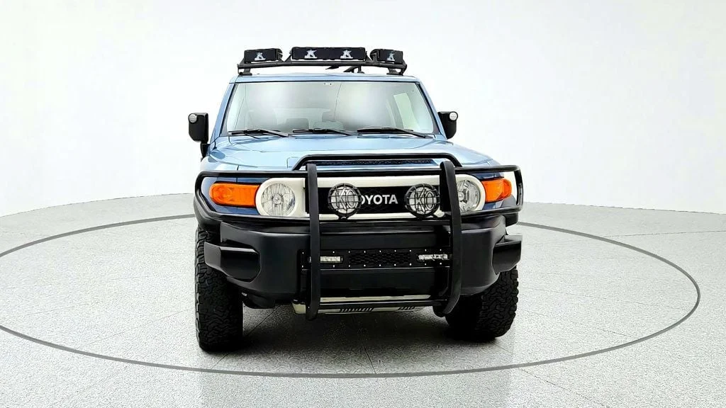 Used 2014 Heritage Blue Toyota 4WD 4dr Automatic image 2