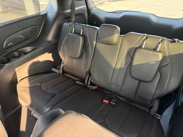 Used 2018 Blue Chrysler Touring L Plus image 24