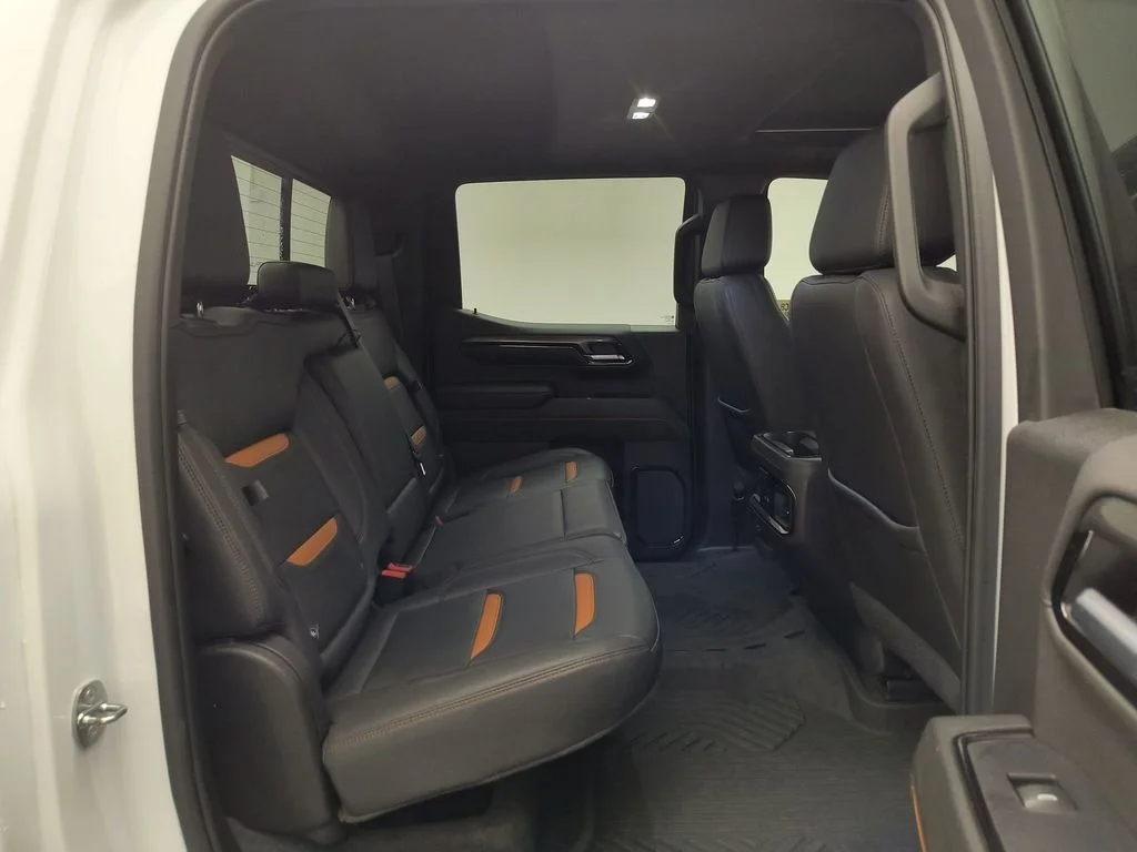 Used 2022 Summit White GMC AT4 image 30