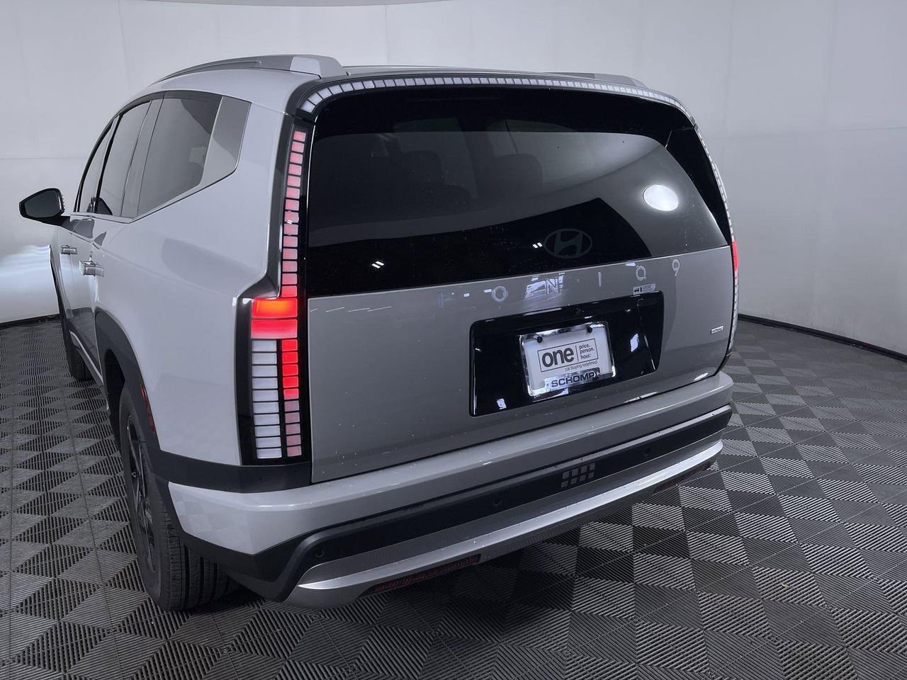 2026 Hyundai IONIQ 9 SE - Photo 13