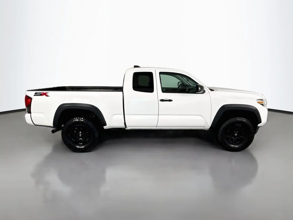 Used 2021 Super White Toyota SR image 8