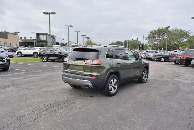 Used 2020 Green Jeep Limited image 7